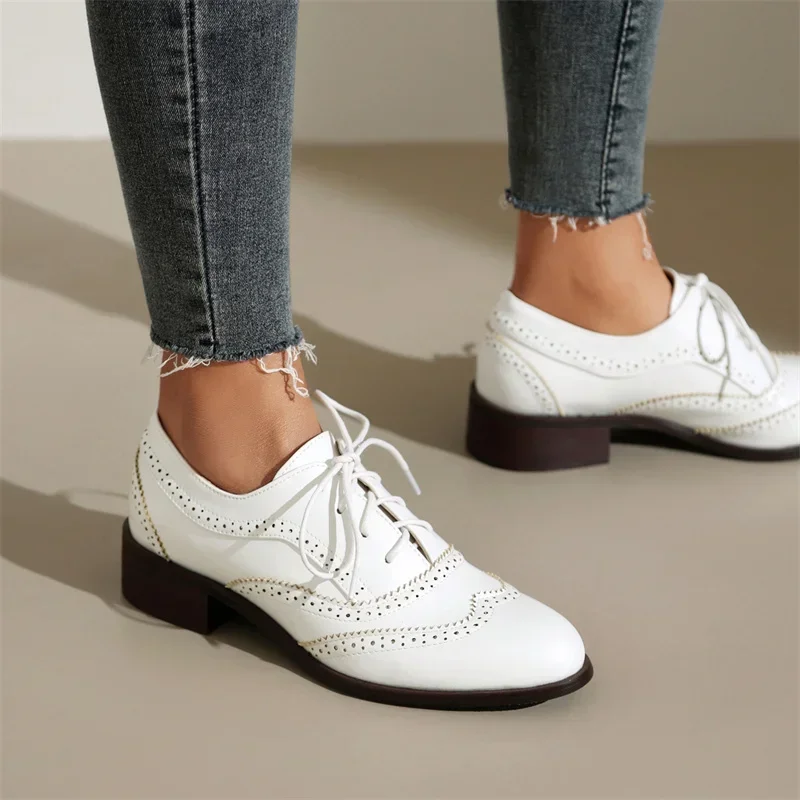 Scarpe basse inglesi da donna  - Oxford Lace Up Women recensione e prezzo